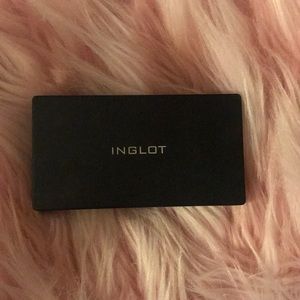 interchangeable eyeshadow pallet